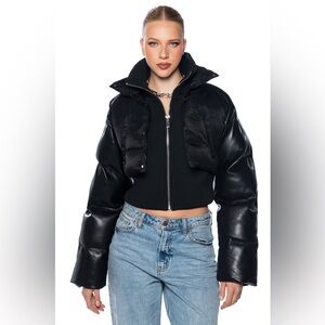 NWOT ULTRA PUFFER WITH RIB TRIM AKIRA Black Puffer Jacket XL